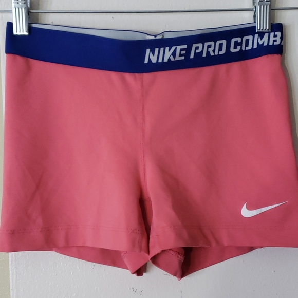 Nike Pants - Nike Pro Combat compression shorts